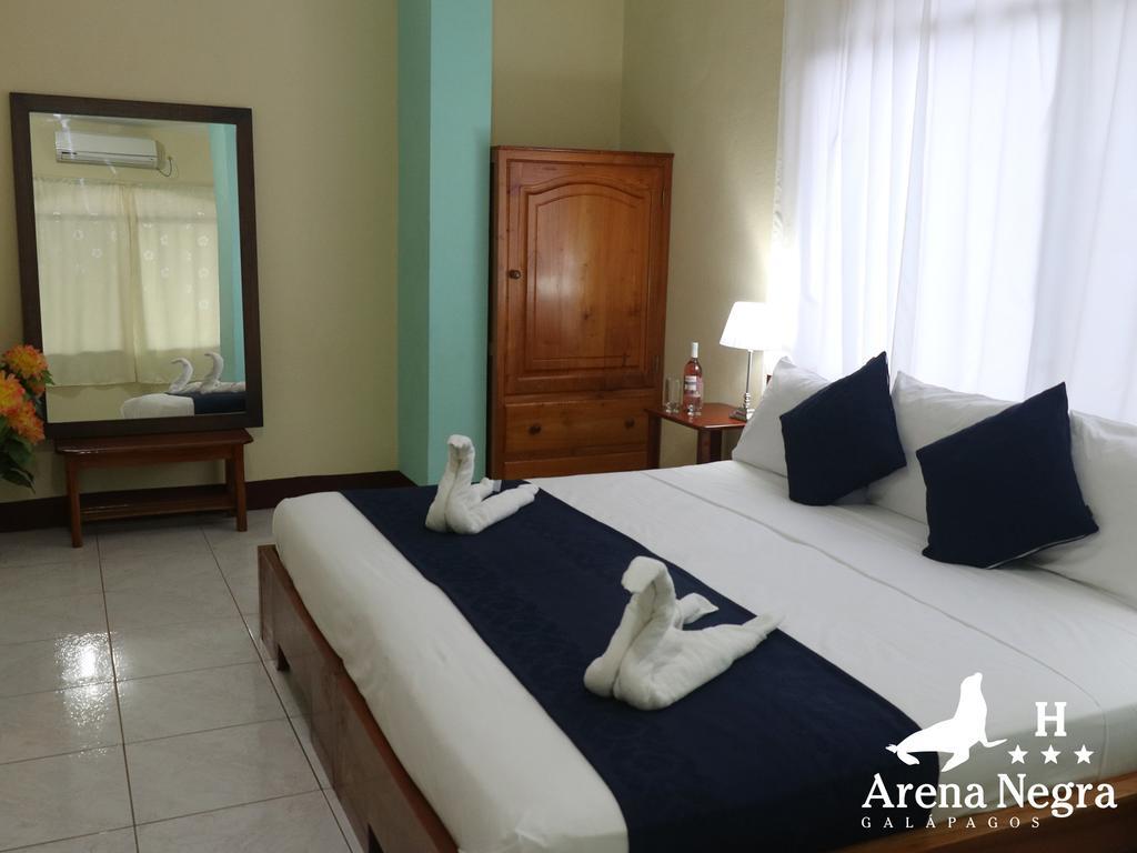 Hostal Arena Negra Puerto Ayora  Eksteriør bilde