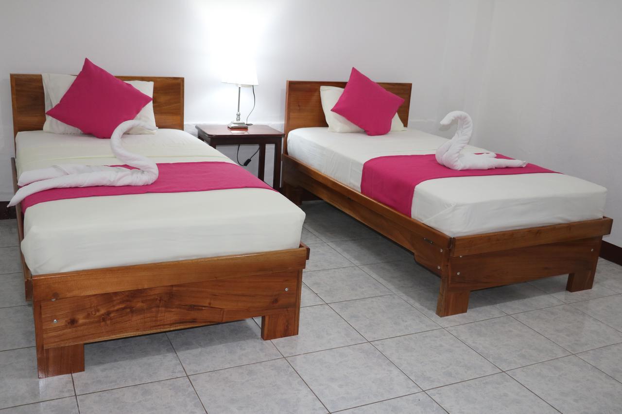 Hostal Arena Negra Puerto Ayora  Eksteriør bilde