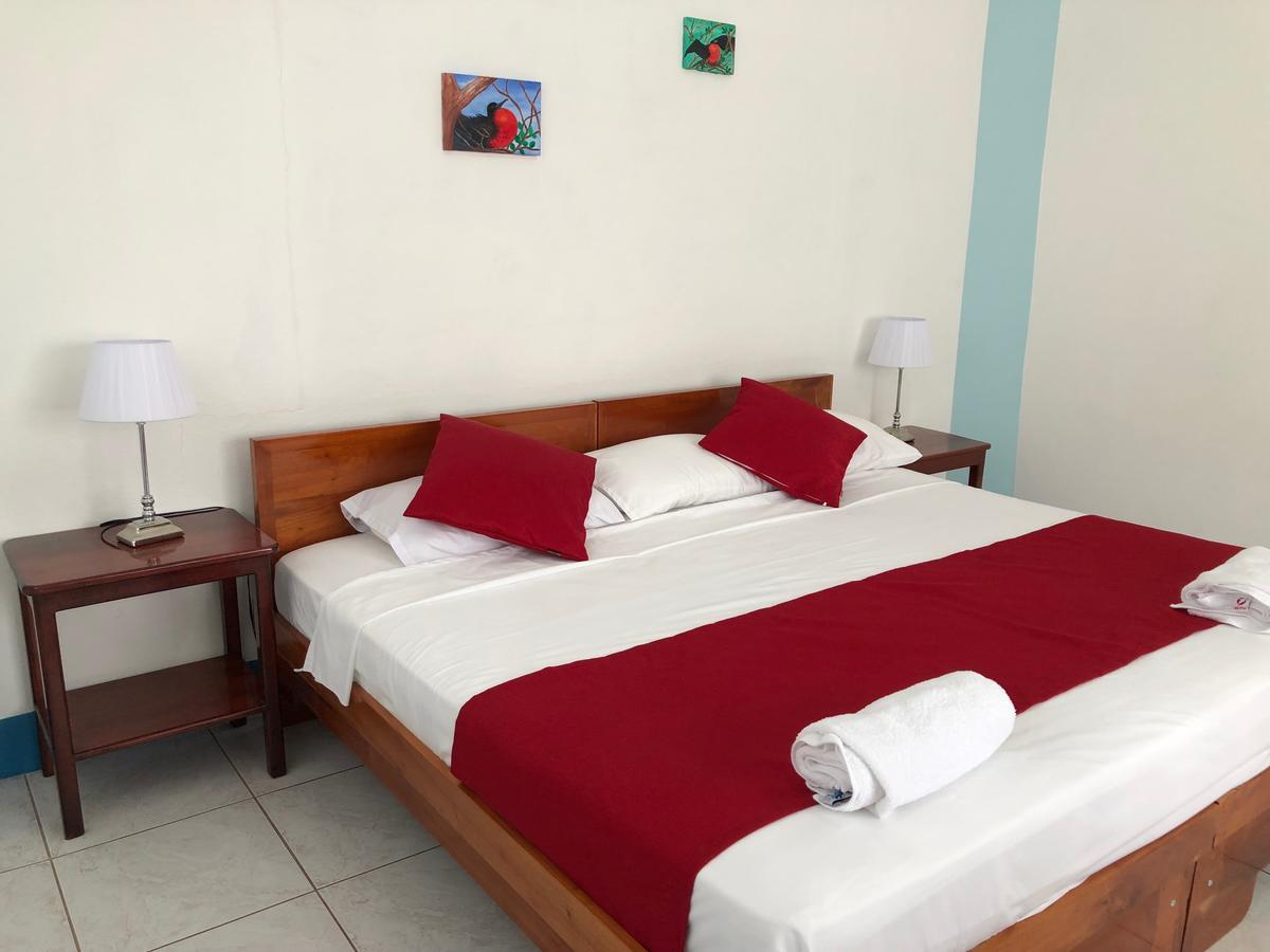 Hostal Arena Negra Puerto Ayora  Eksteriør bilde