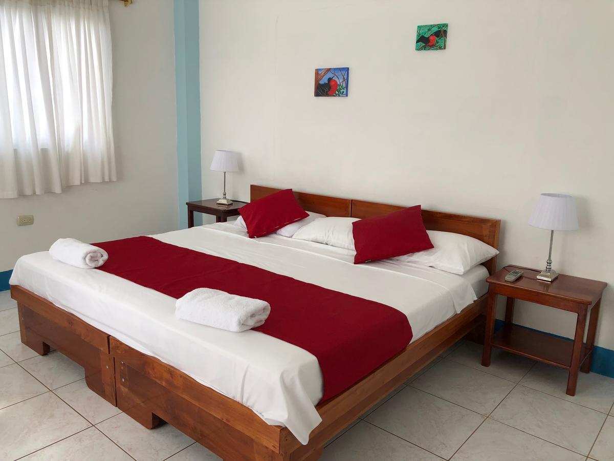 Hostal Arena Negra Puerto Ayora  Eksteriør bilde
