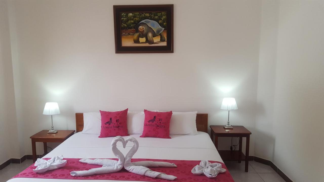 Hostal Arena Negra Puerto Ayora  Eksteriør bilde